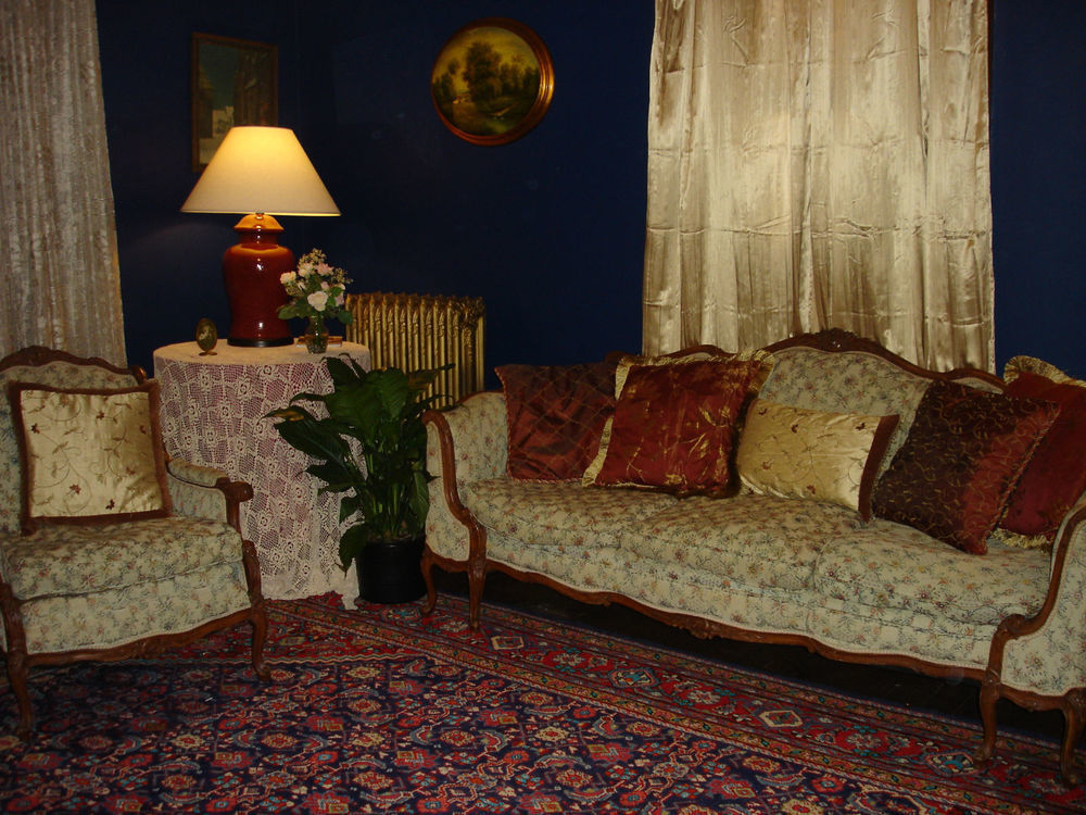 Montgomery Mansion Claysville